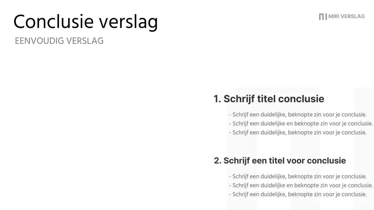 Een eenvoudig bedrijfsrapport in zwart en grijs