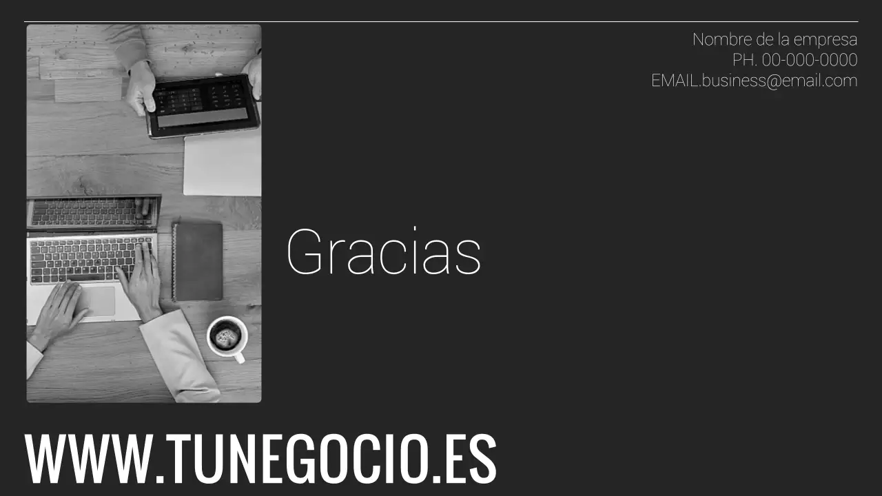 Informe empresarial minimalista en blanco y negro