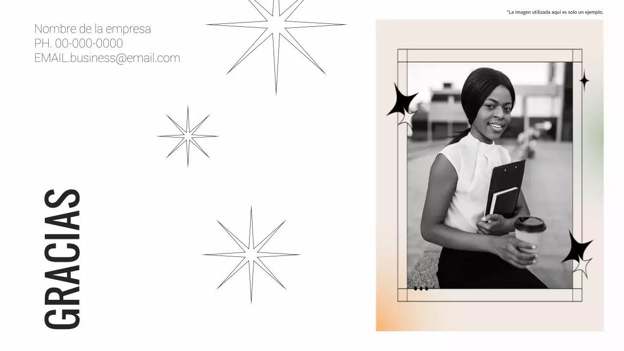 Informe empresarial minimalista en blanco y beige