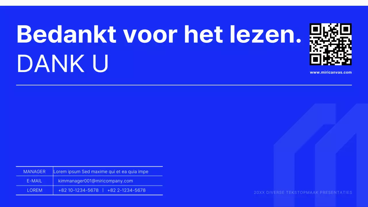 Modern tekst layout rapport in blauw en wit