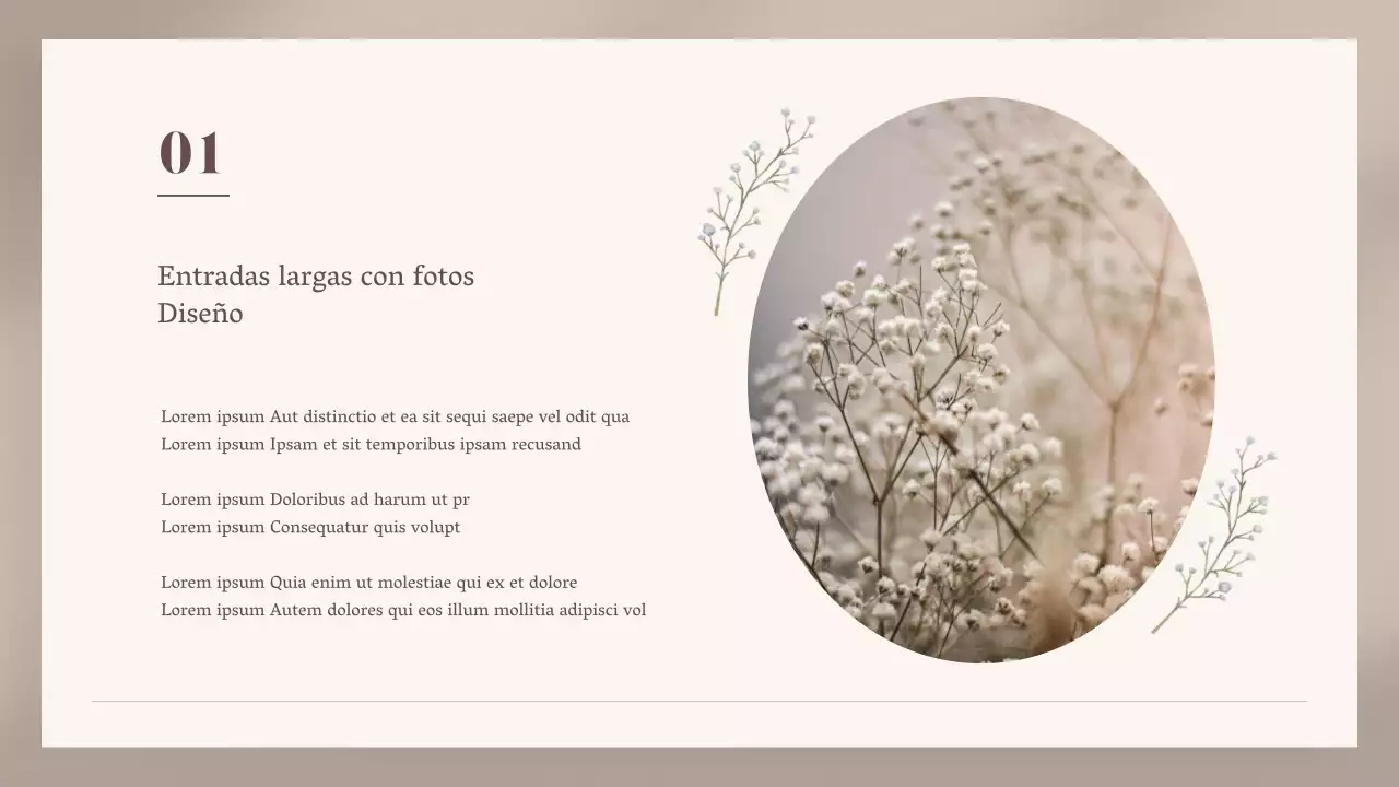 Elegante presentación de tarjeta floral en beige