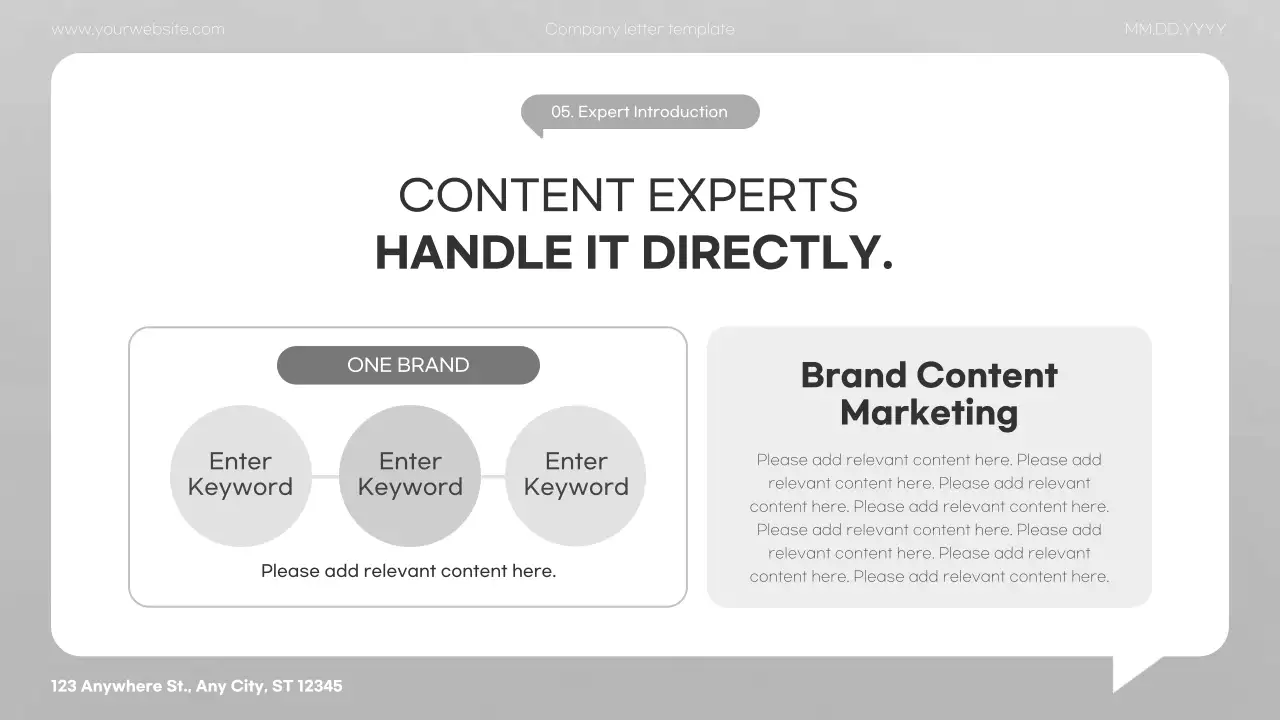 회색의 미니멀한 3D 기업 소개서