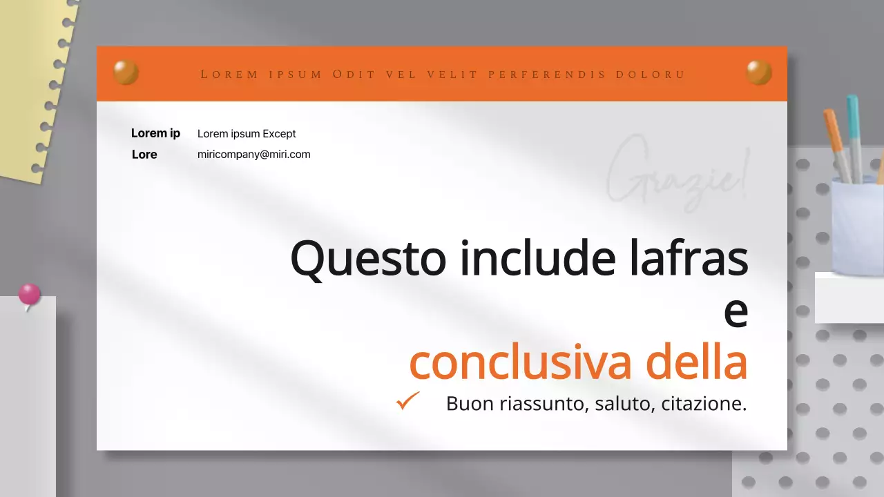 Un'introduzione con uno sfondo semplice di arancione e grigio