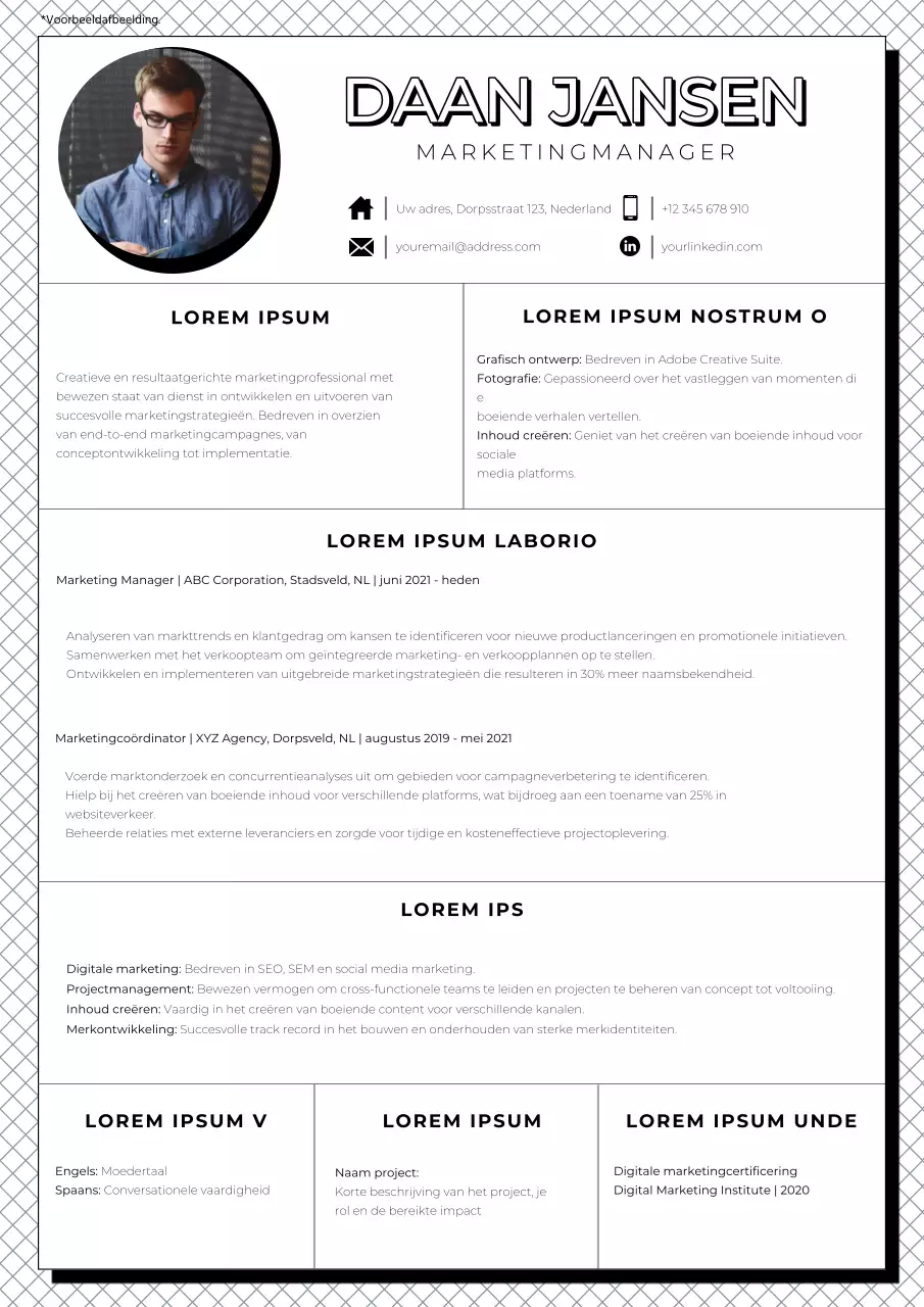 Zwart-wit Trendy Marketing Manager CV
