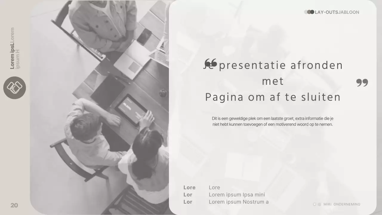 Een eenvoudige, beige bedrijfspresentatie