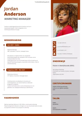 Rood en grijs modern marketing manager cv