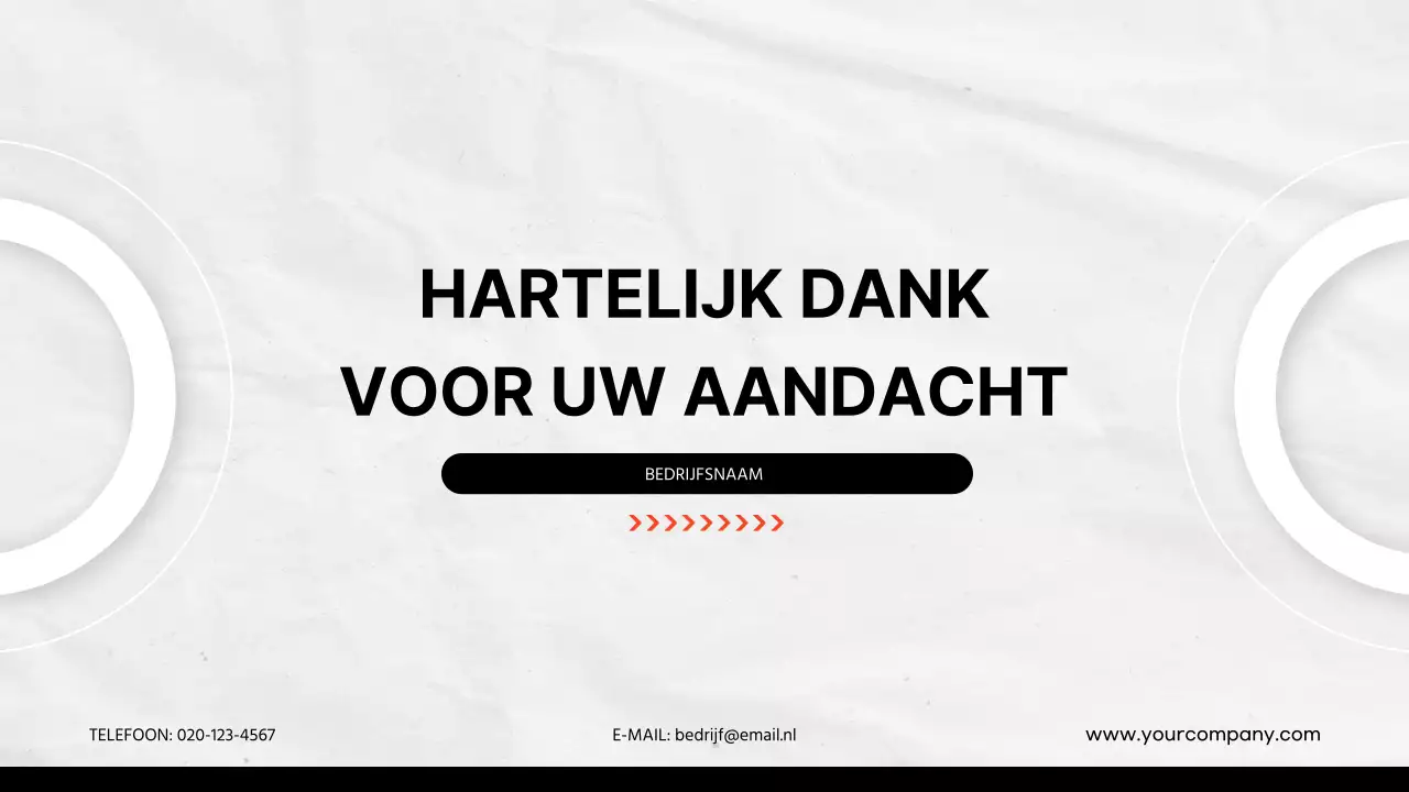 Zwart en rood klassiek zakelijk rapportagemateriaal