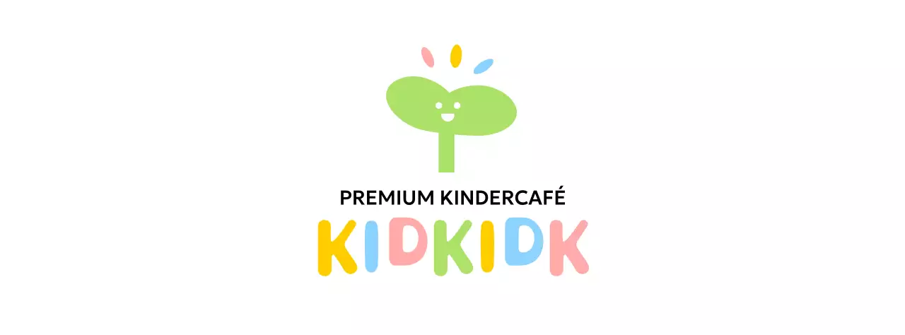 Kleurontwerp kindercafé met lachend knoppictogram