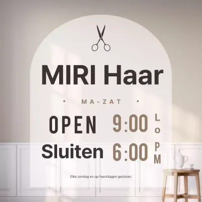 Aankondiging van de openingstijden van onze beige, moderne winkel