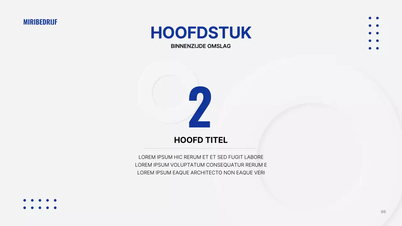 Minimalistische bedrijfspresentatie in wit en marineblauw