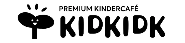 Het ontwerp van het jonge geitjescafé met het glimlachen van knoppictogram