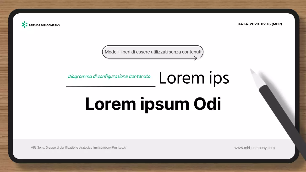 Presentazione con un semplice sfondo verde e grigio e solo elementi