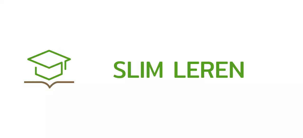 Smart Learning met groene bachelor pet en boekillustratie logo