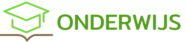 Smart Learning met groene bachelor pet en boekillustratie logo