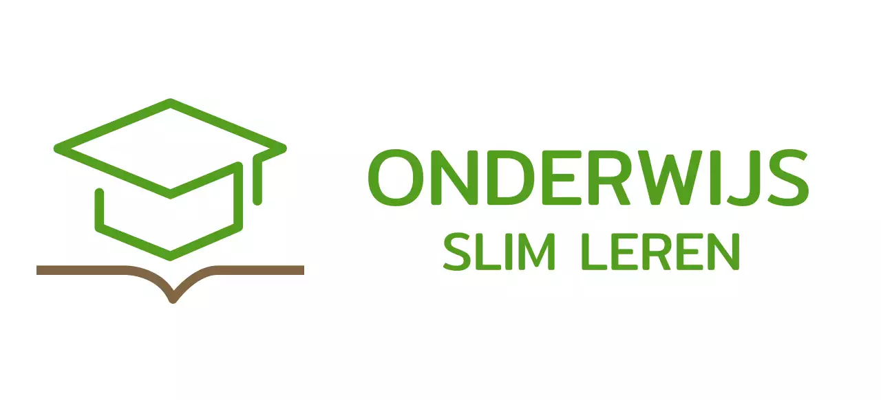 Smart Learning met groene bachelor pet en boekillustratie logo