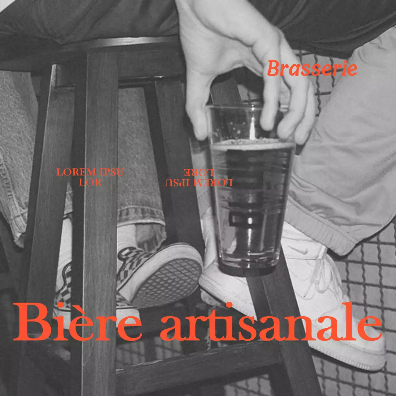 Pub d'inspiration vintage avec photographie sentimentale en noir et blanc et police de caractères avec empattement