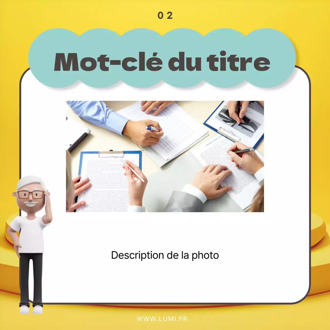 Un ensemble kitsch en jaune et bleu clair