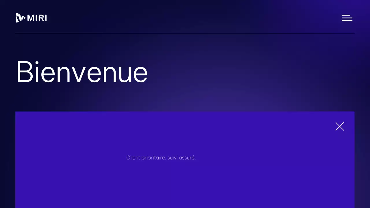 Matériel de profil professionnel moderne et professionnel en violet et blanc