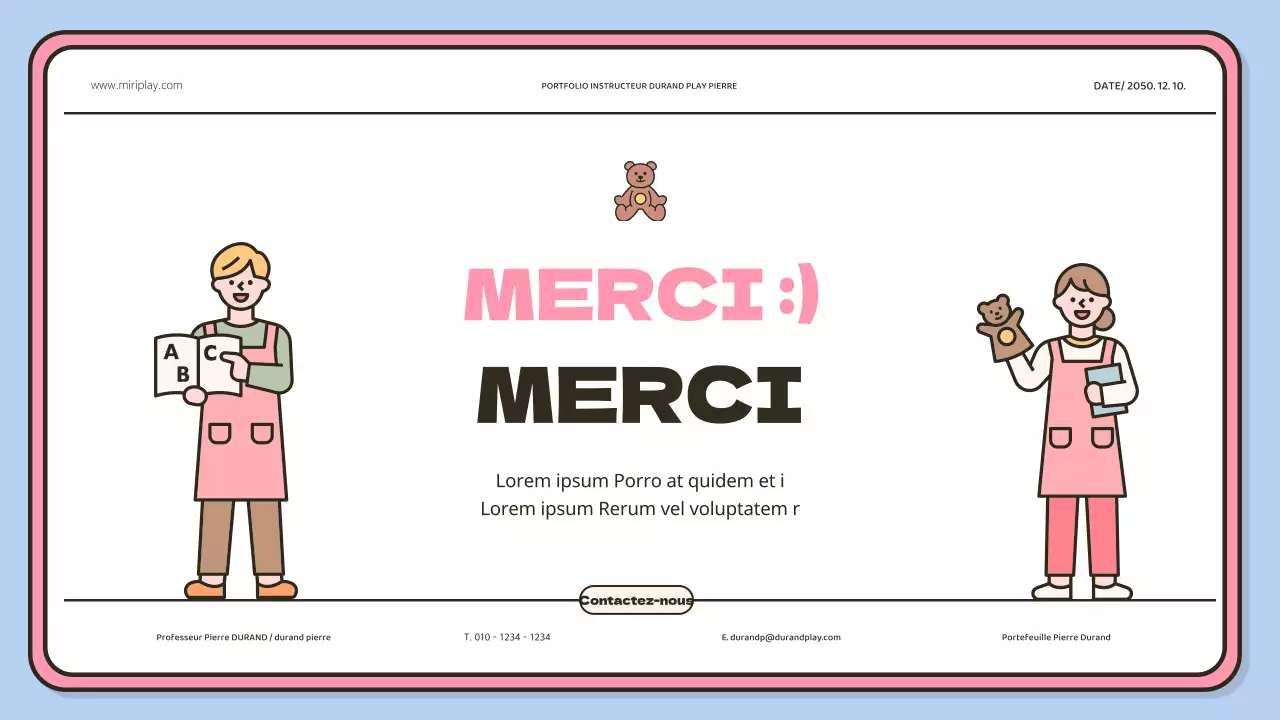 Un mignon portfolio d'instructeurs pour bébés et jeunes enfants en bleu clair et rose.