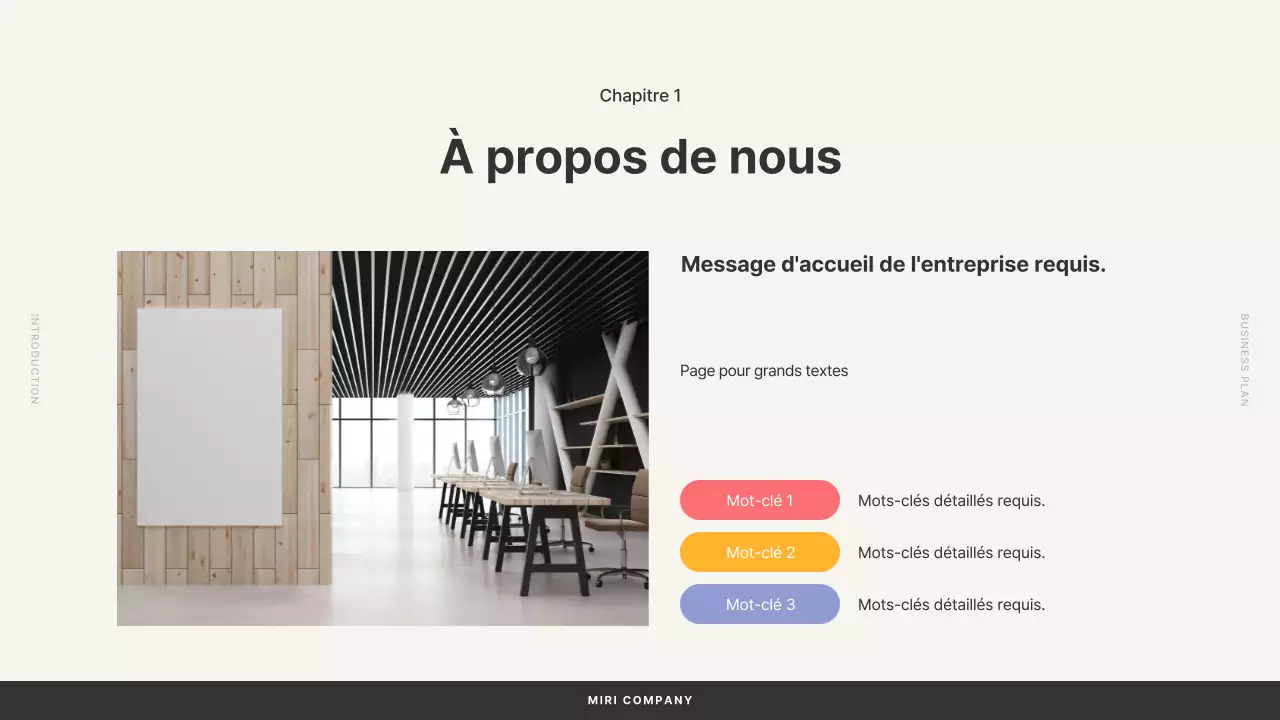 Plan d'affaires avec des formes simples en beige