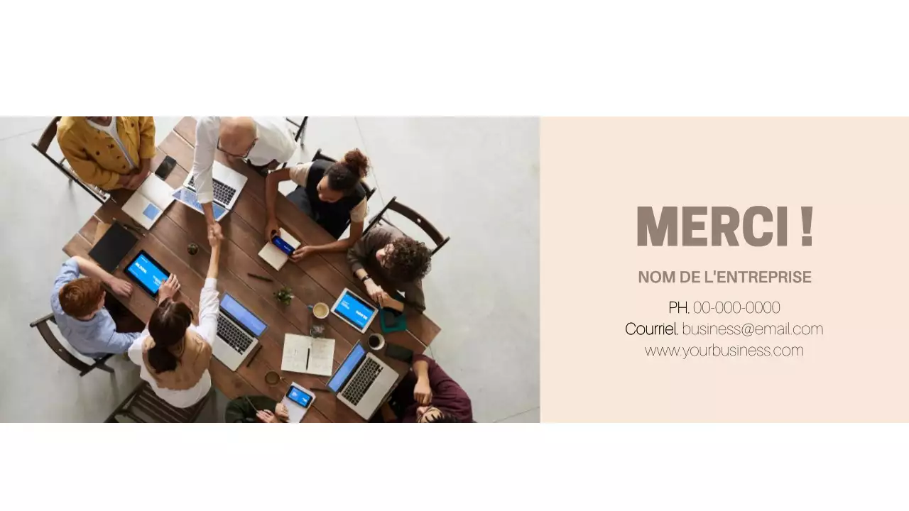 Matériel d'affaires classique en beige et marron