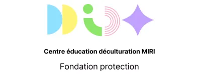 Logo pour la conception d'un centre culturel en géométrie