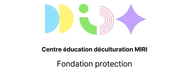 Logo pour la conception d'un centre culturel en géométrie