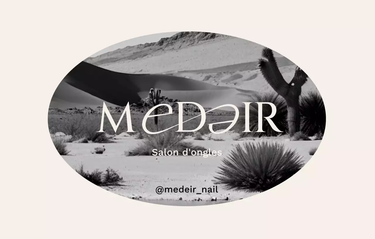 Cadre photo rond en beige Salon de manucure luxueux