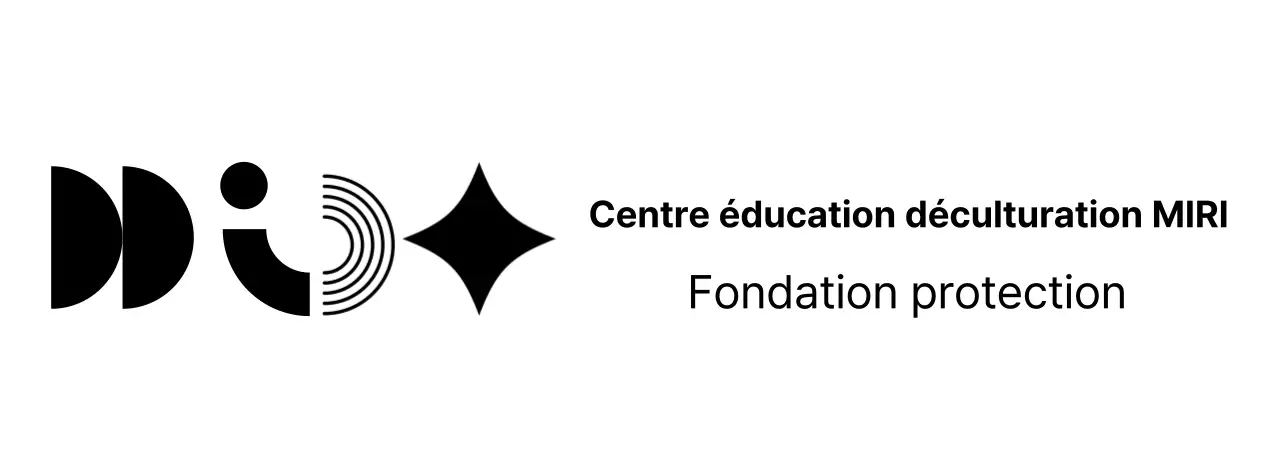 Logo pour la conception d'un centre culturel en géométrie