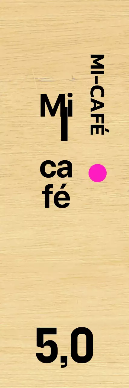 Café avec un lettrage noir clair et des accents roses