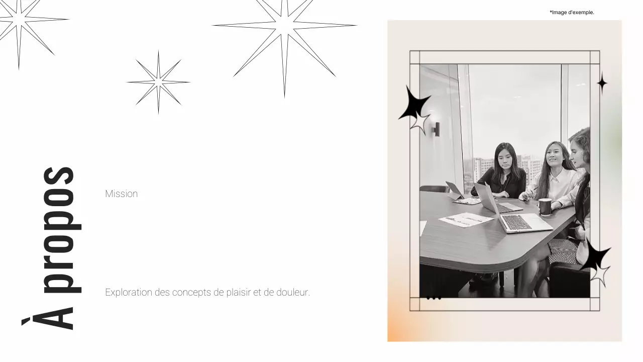 Rapport d'activité minimaliste beige et blanc