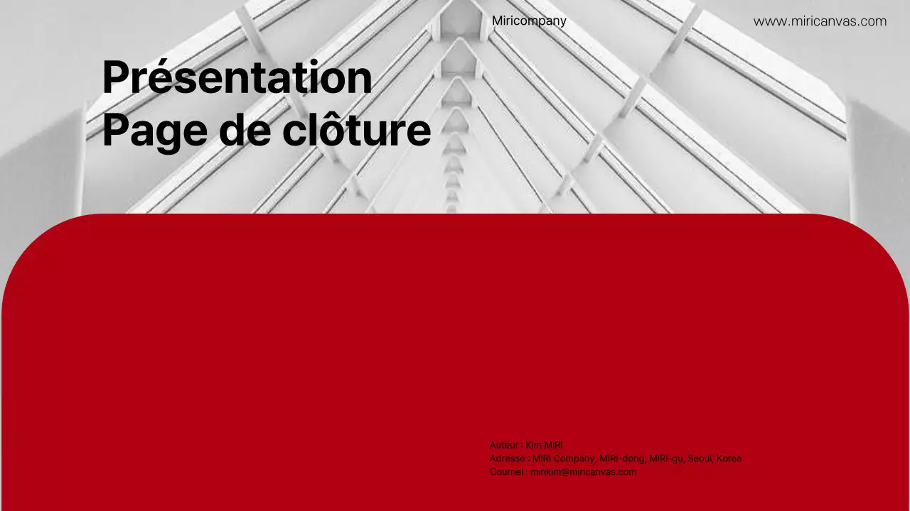 Rapport de mise en page simple en rouge et gris
