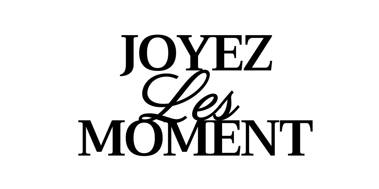 Lettrage luxueux avec une combinaison d'empattements et de cursives