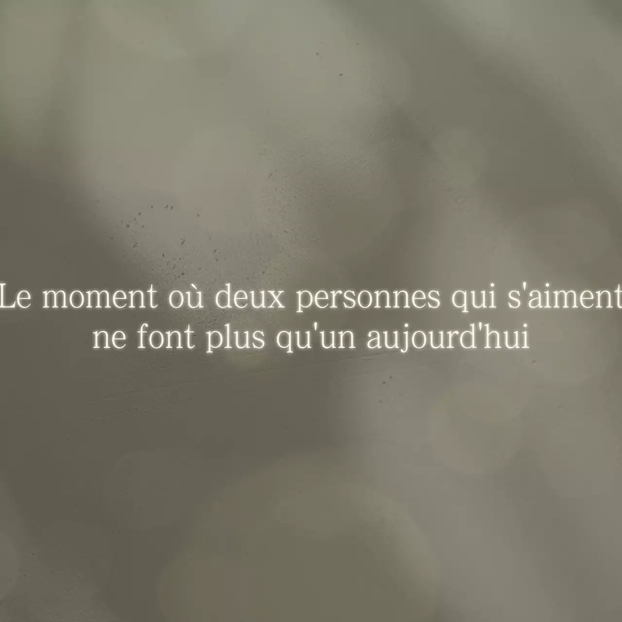 Vidéo apéritive beige simple et facile à réaliser