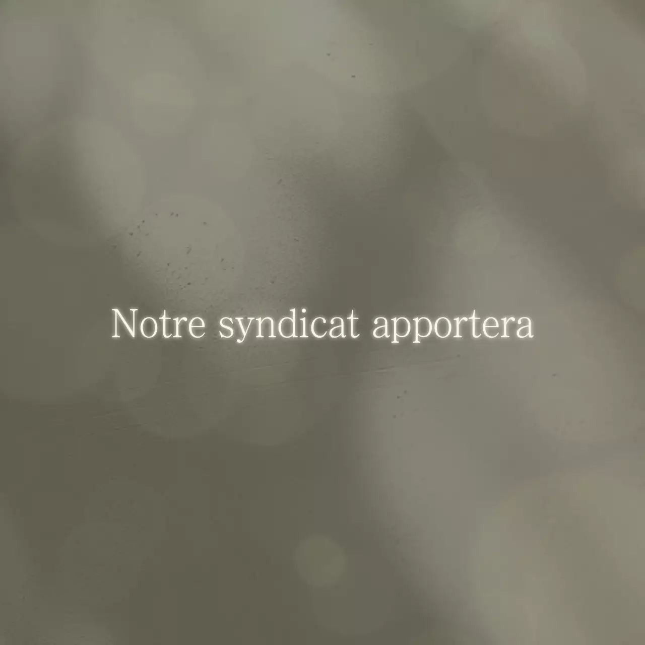 Vidéo apéritive beige simple et facile à réaliser