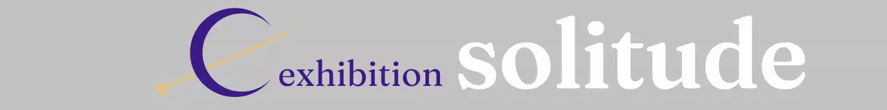 月と流れ星とセリフ体を活用した感性的な展示グッズ。