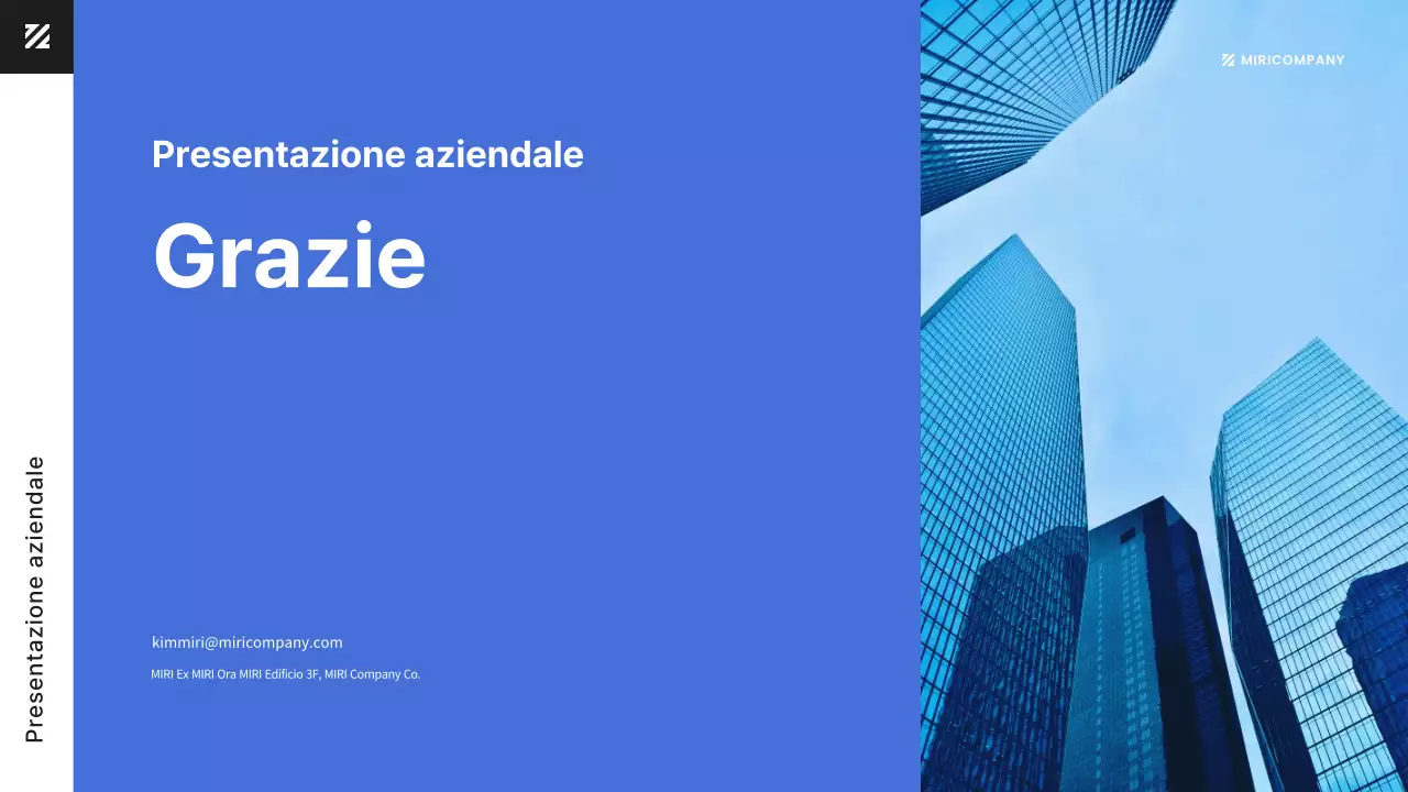 Lavoratore d'ufficio moderno in blu presentazione del documento aziendale