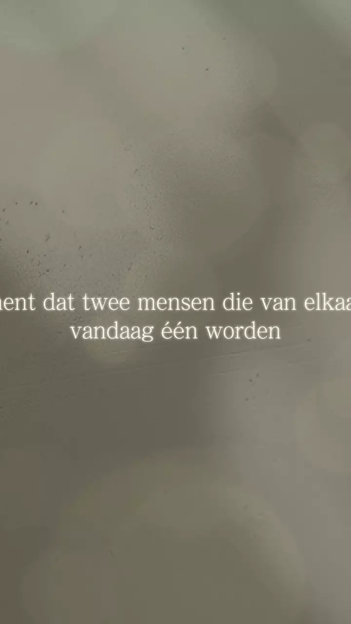 Een eenvoudig, makkelijk te maken beige aperitiefvideo