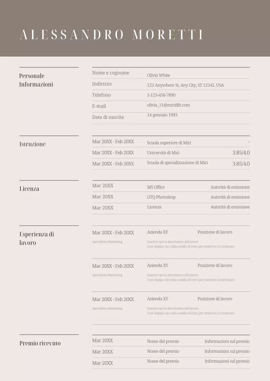 Informazioni semplici sul curriculum in beige e rosa