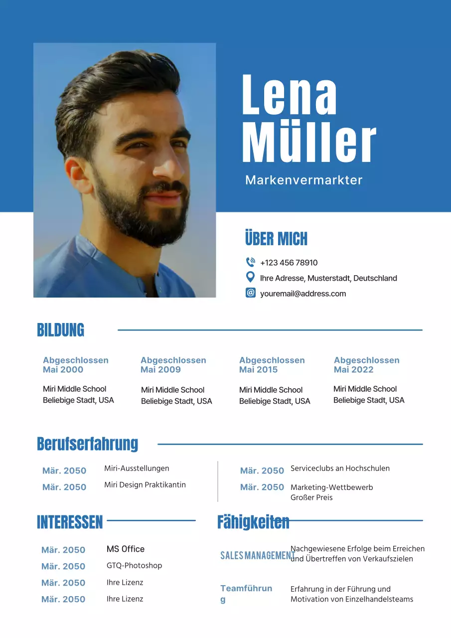 Eine einfache weiß-blaue Lebenslaufbeschreibung