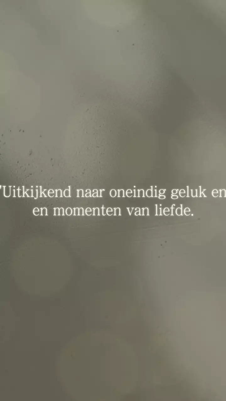 Een eenvoudig, makkelijk te maken beige aperitiefvideo