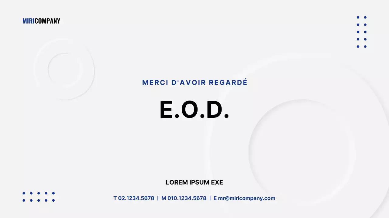 Présentation d'entreprise minimaliste en blanc et bleu marine