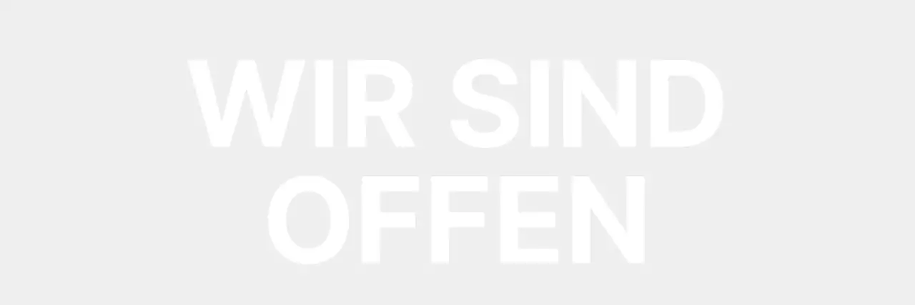 Weißer roter Schriftzug saubere Betriebszeiten