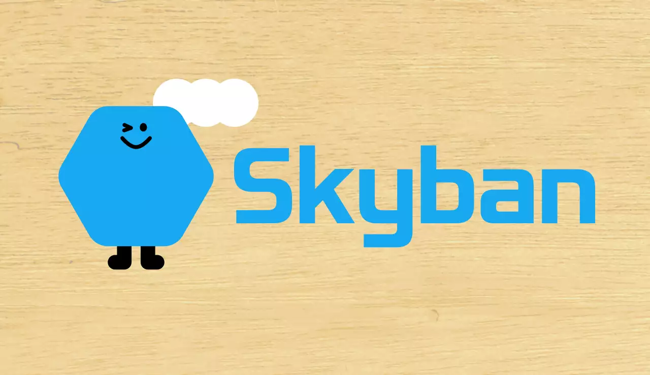 Panduan Taman Kanak-kanak Bergambar Karakter Biru