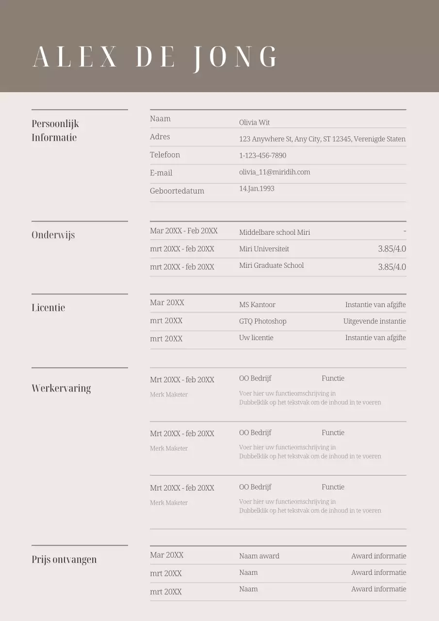 Eenvoudige cv-informatie in beige en roze