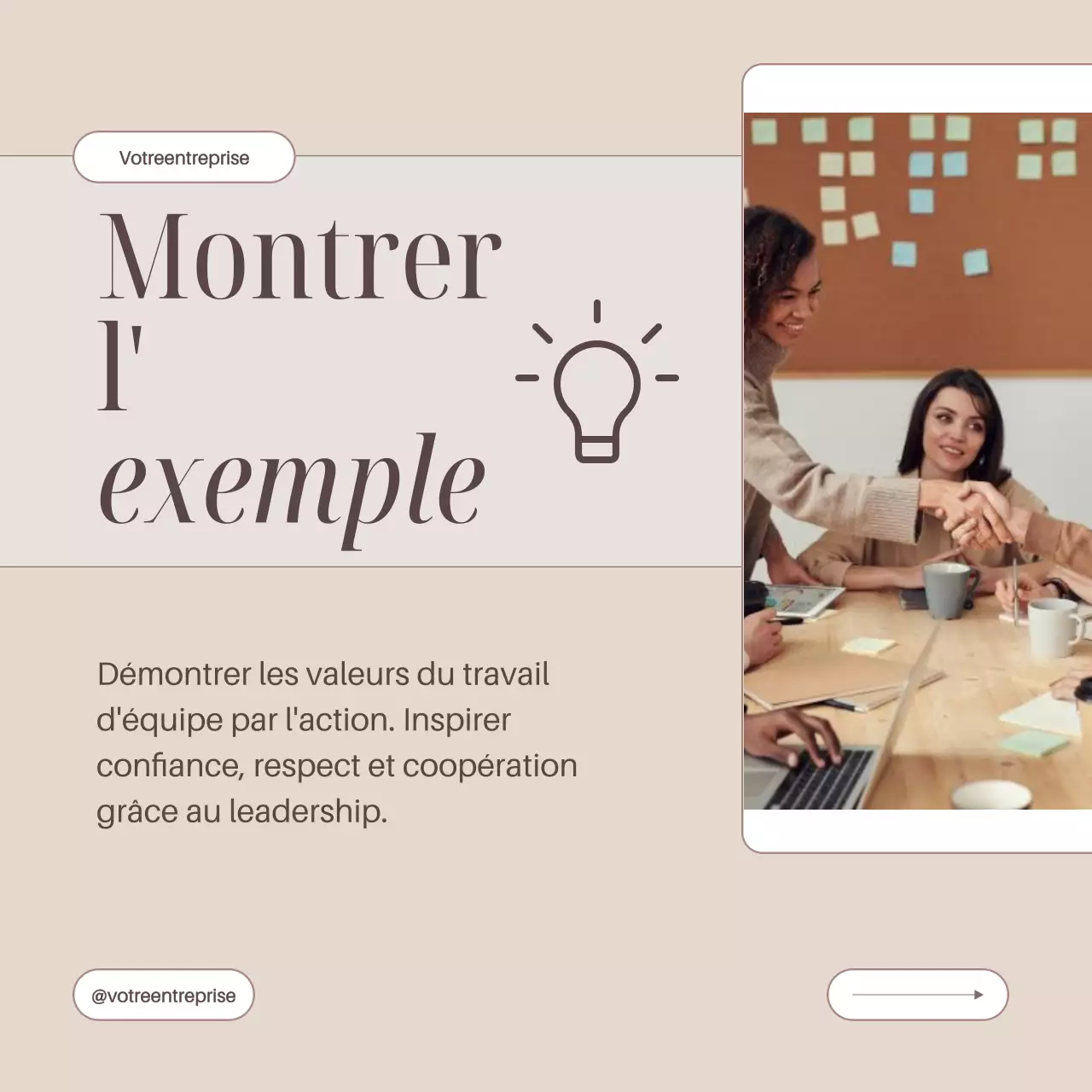 Guide de construction d'équipe dans un bureau beige et brun