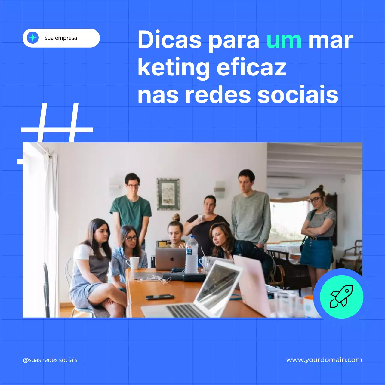 Azul e branco Guia de estratégia de marketing eficaz para as redes sociais