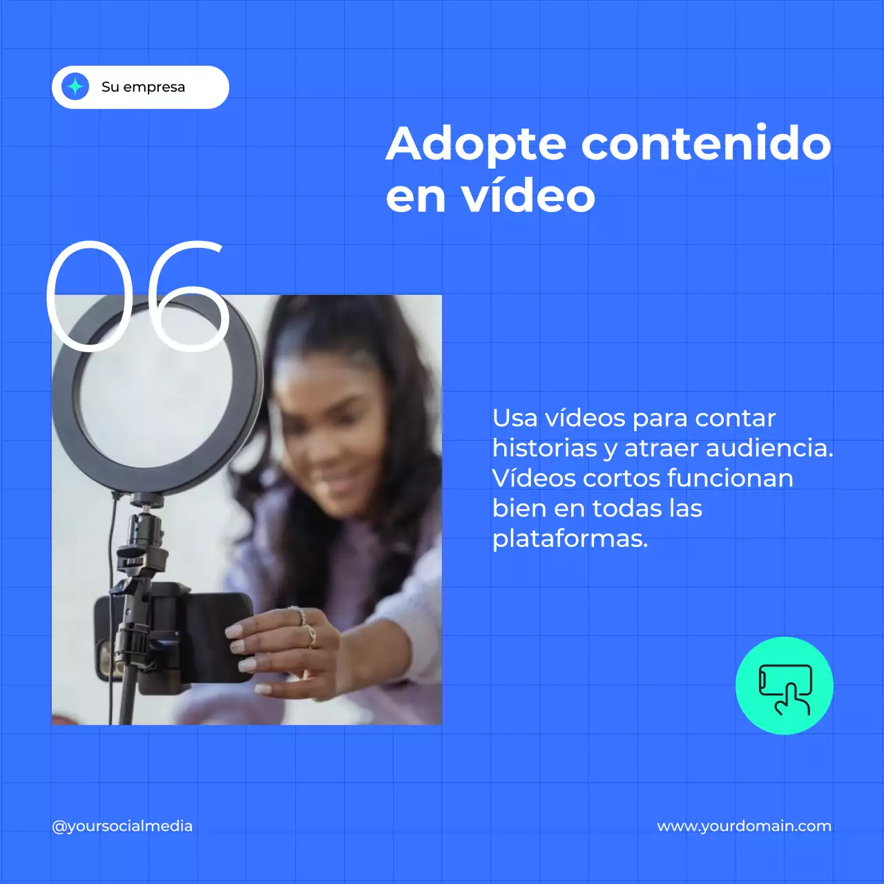 Azul y blanco de moda Guía de estrategia eficaz de marketing en redes sociales