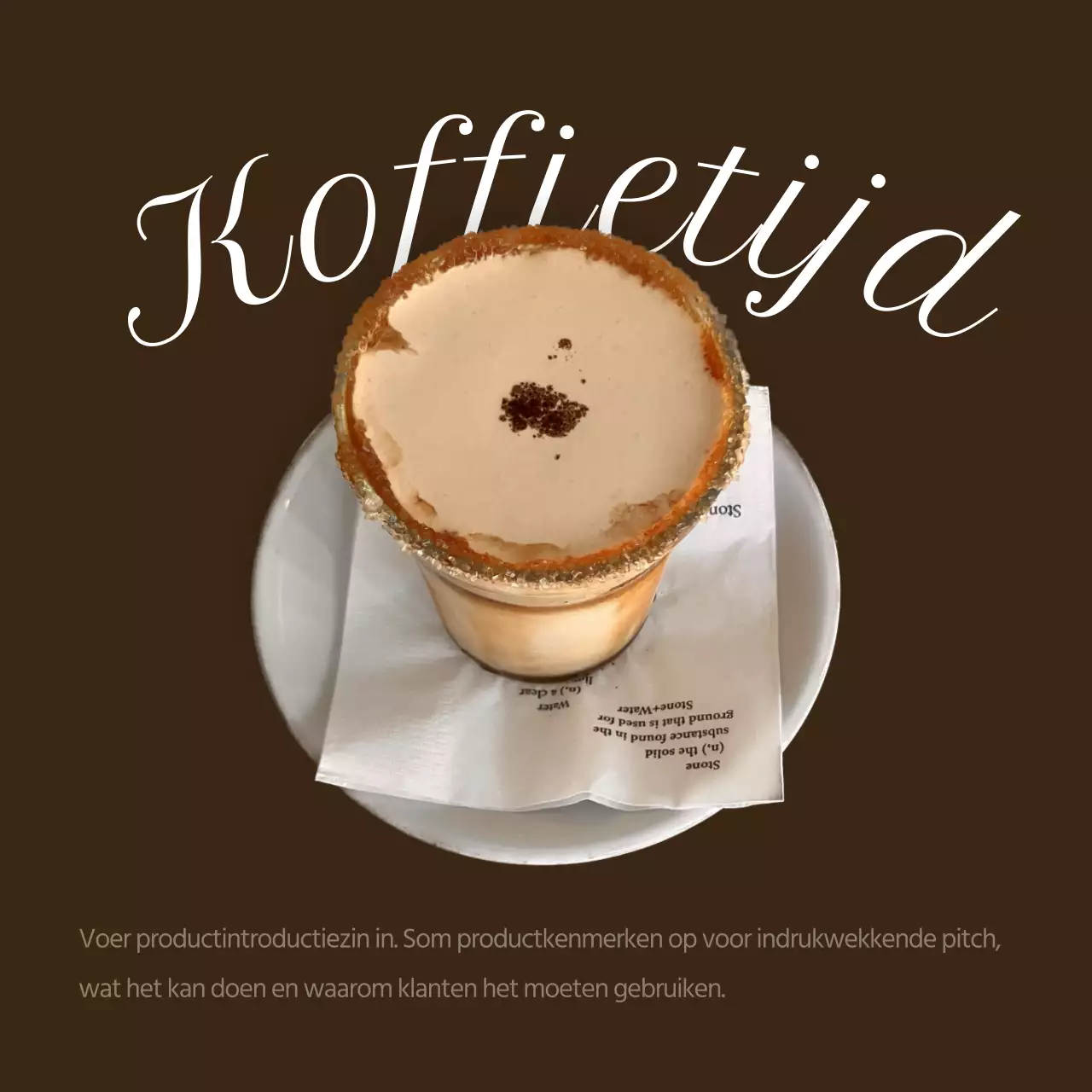 Een klassieke caféaankondiging in bruin en beige.
