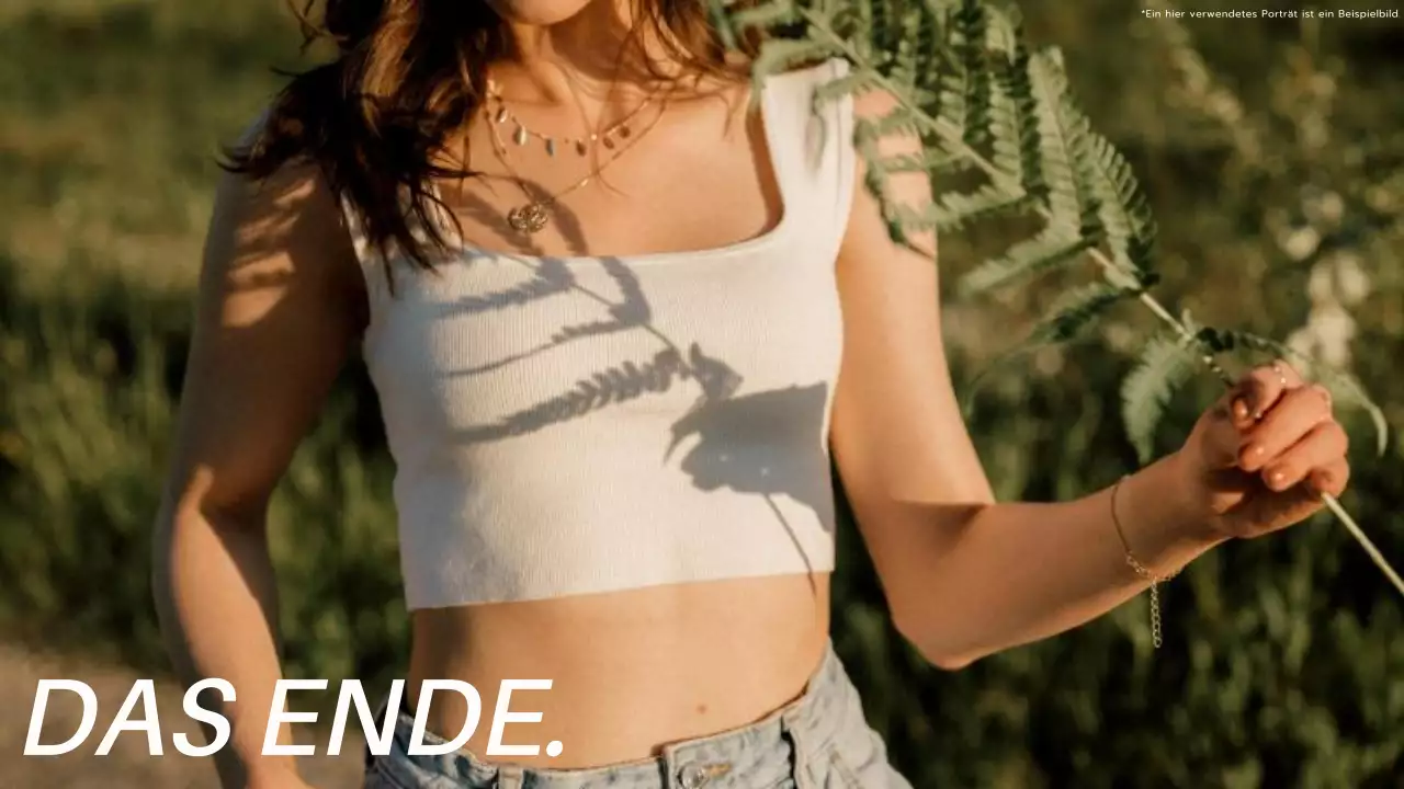 Khaki und Weiß Moderne Präsentation für Fotocollage Produktpräsentation